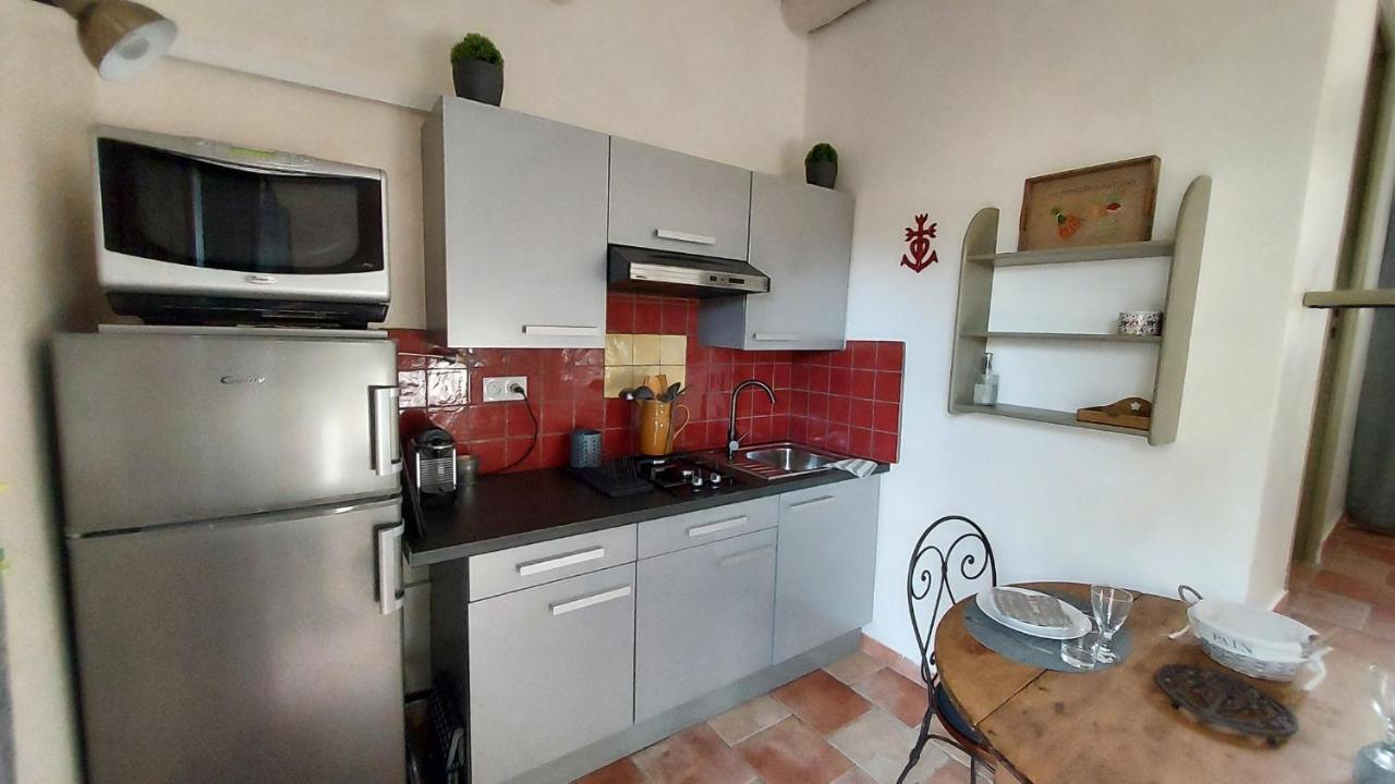 Apartamento Mas de Plisset Saint-Gilles  Exterior foto